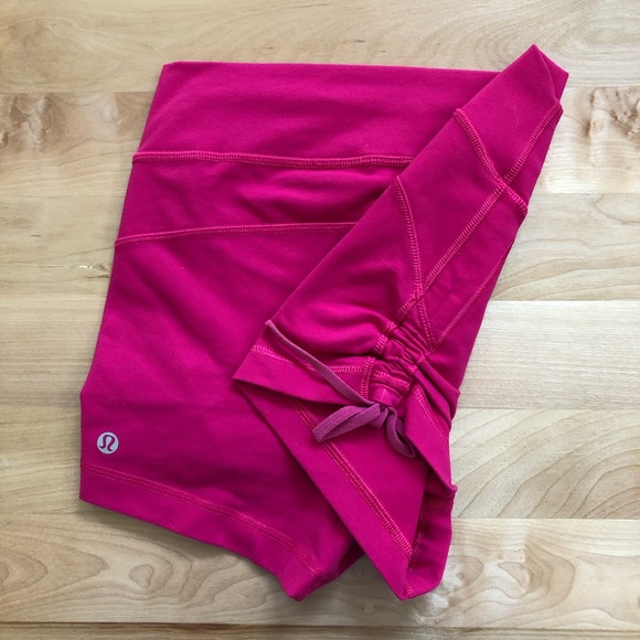 Lululemon Athletica Liberty Short Jewelled Magenta - Picture 6 of 9